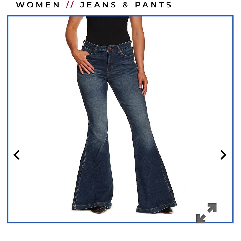 Brand new with tags wrangler retro flare jeans